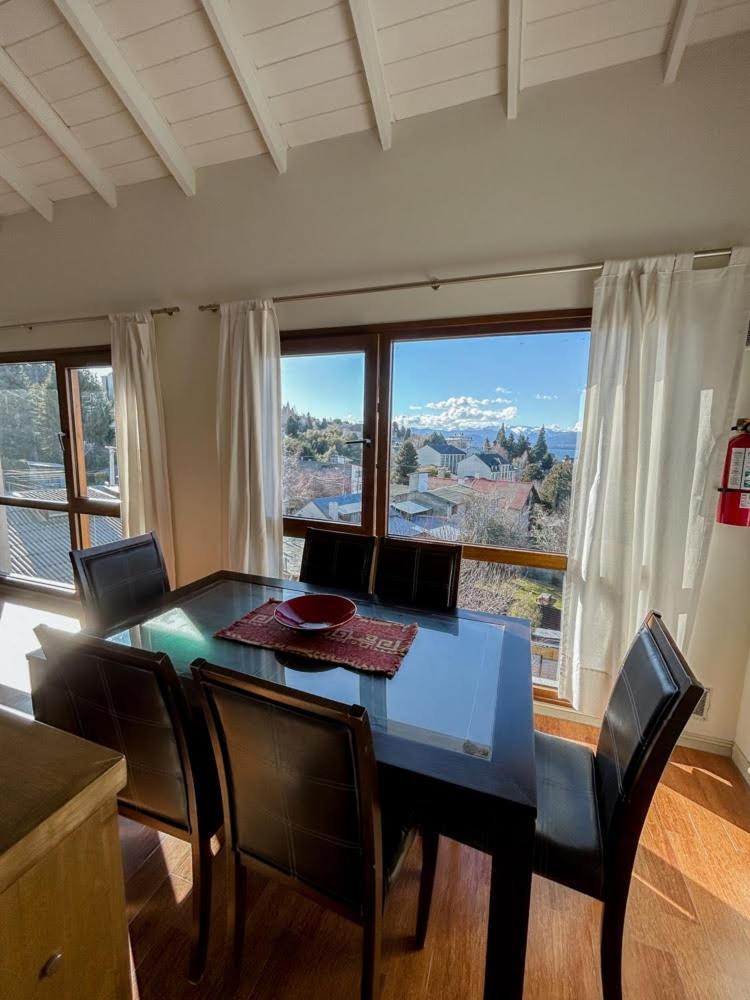 Hermoso Departamento Con Vista Al Y Cochera San Carlos de Bariloche